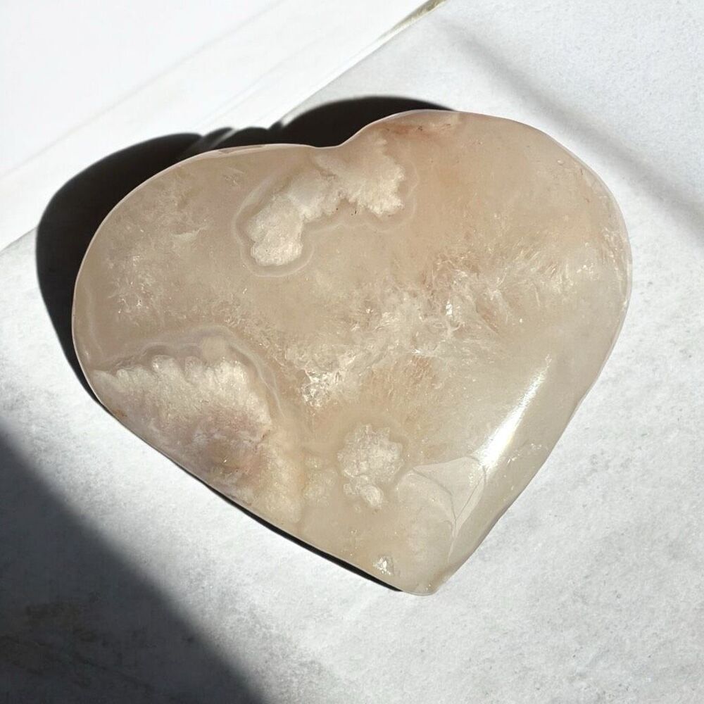 Flower Agate Heart Carving